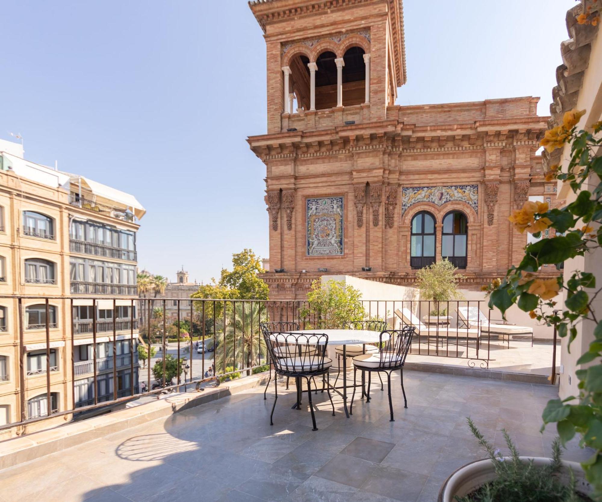 Penthouse Apartment